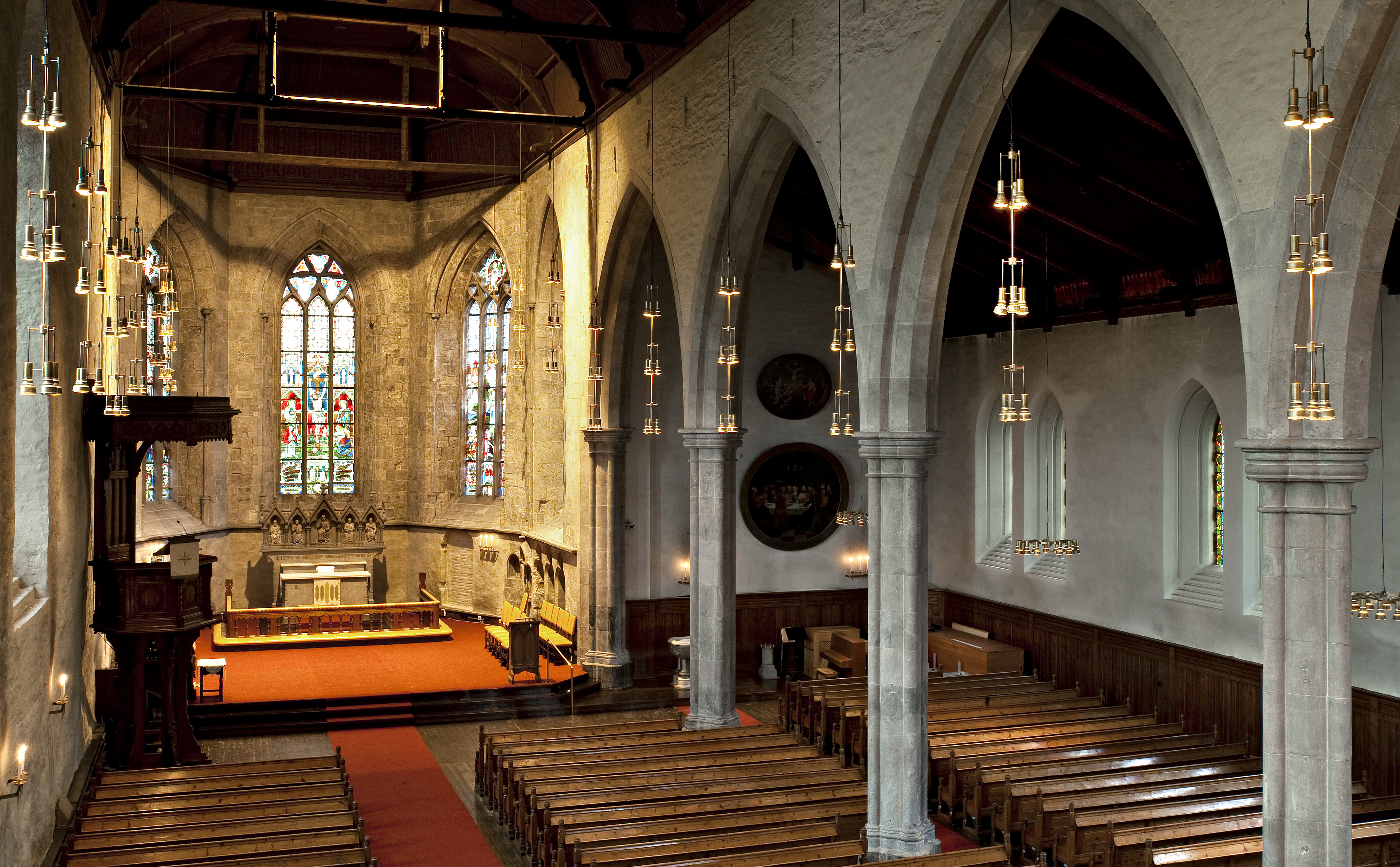 Bilde fra innsiden av Bergen domkirke