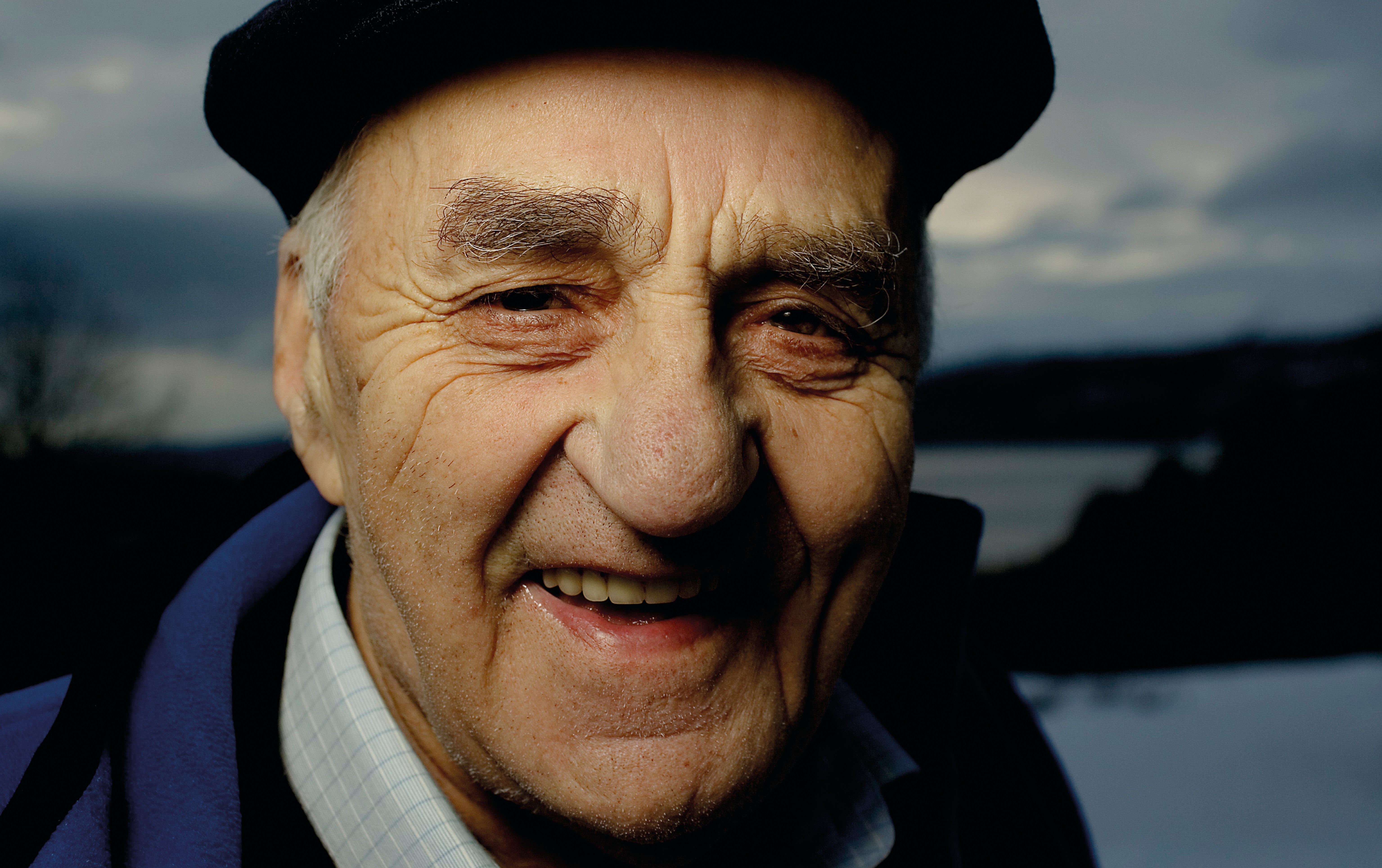 Et møte med Joralf Gjerstad - bedre kjent som Snåsamannen. Hør ham fortelle om sitt liv i Bergen domkirke torsdag 19. september. FOTO: Gyldendal