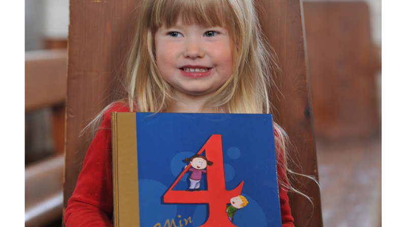 4 år: JEG - EN SKATT. Utdeling av 4 års-bok