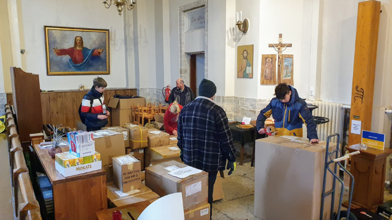 Det forberedes nødhjelpsforsendelser til Ukraina. Privat. Foto th: Madis Kask