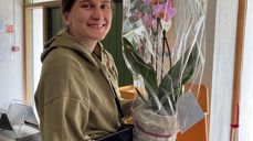 Marianne Tomren ble takket av som ungdomsarbeider.