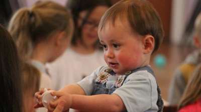 Bilde av et lite barn