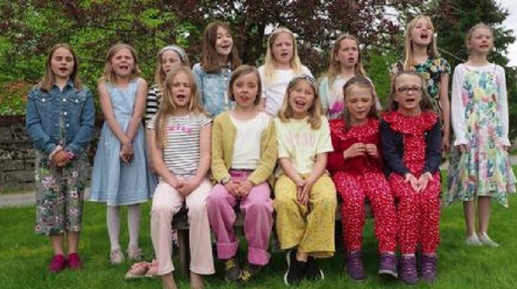 Jentekoret i Korskulen i Førde