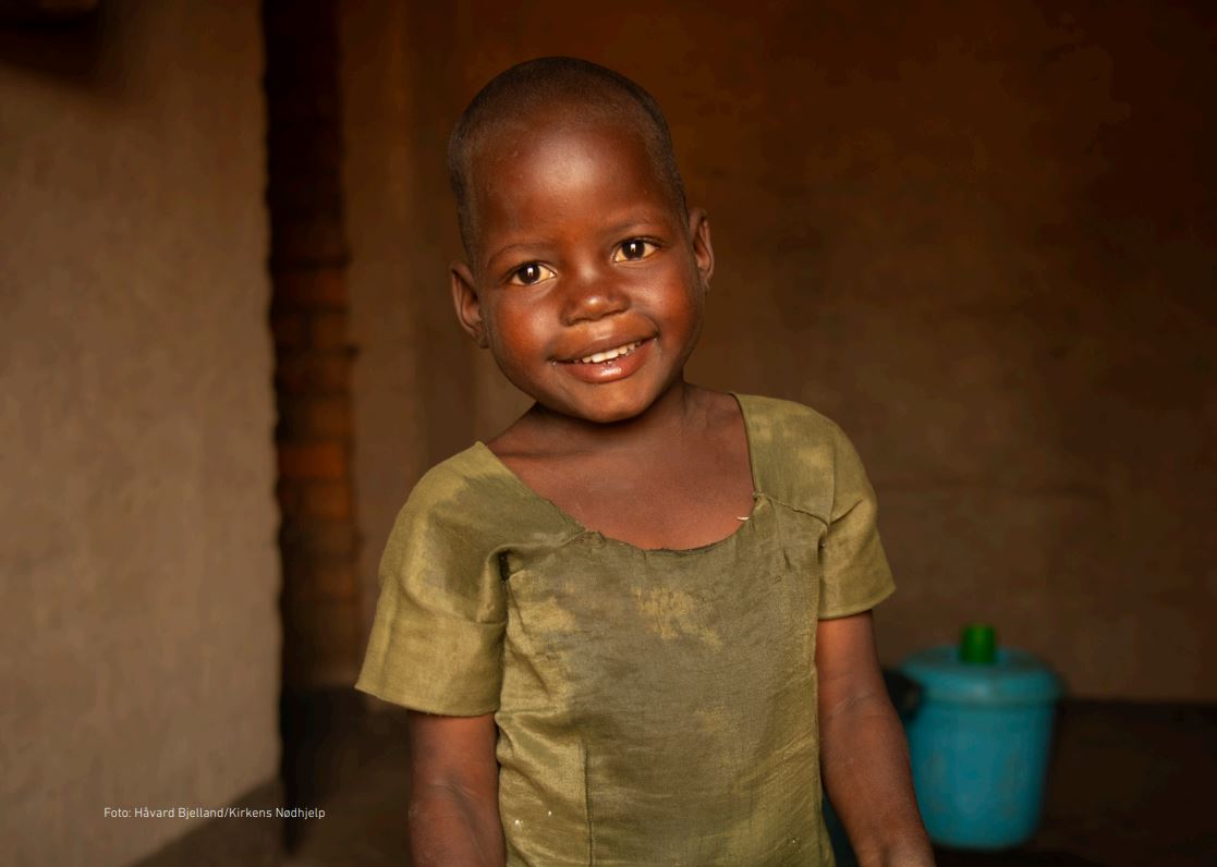 Alefa Thomson er fem år, og går på en førskole som Kirkens Nødhjelp har vært med å bygge i Malawi. Foto: Håvard Bjelland/Kirkens Nødhjelp