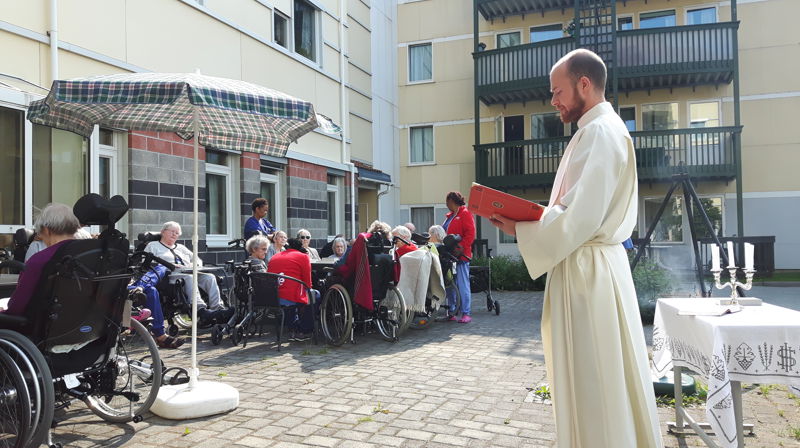 Andakt ute i finværet gir "Livsglede".