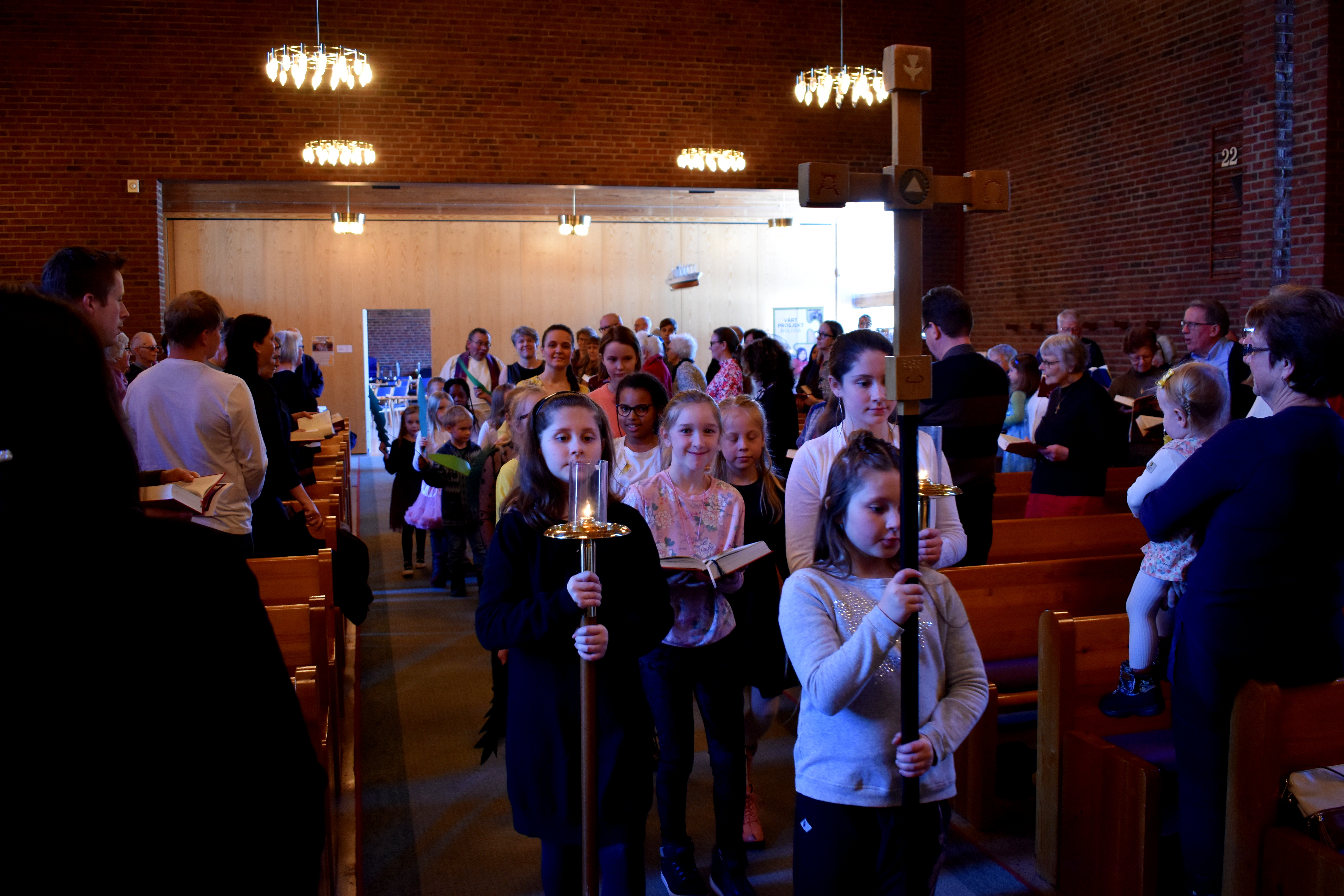 Nå åpnes det mer opp i kirken for større forsamlinger