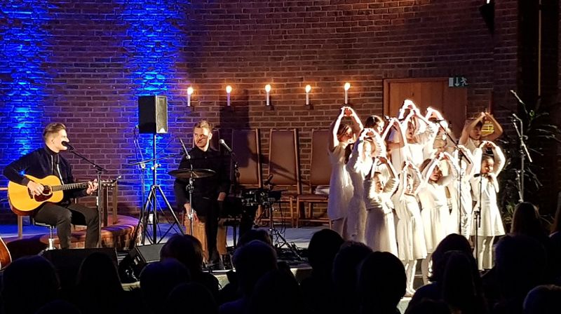 GospelTweens med Atle Pettersen i Åssiden kirke, advent 2019