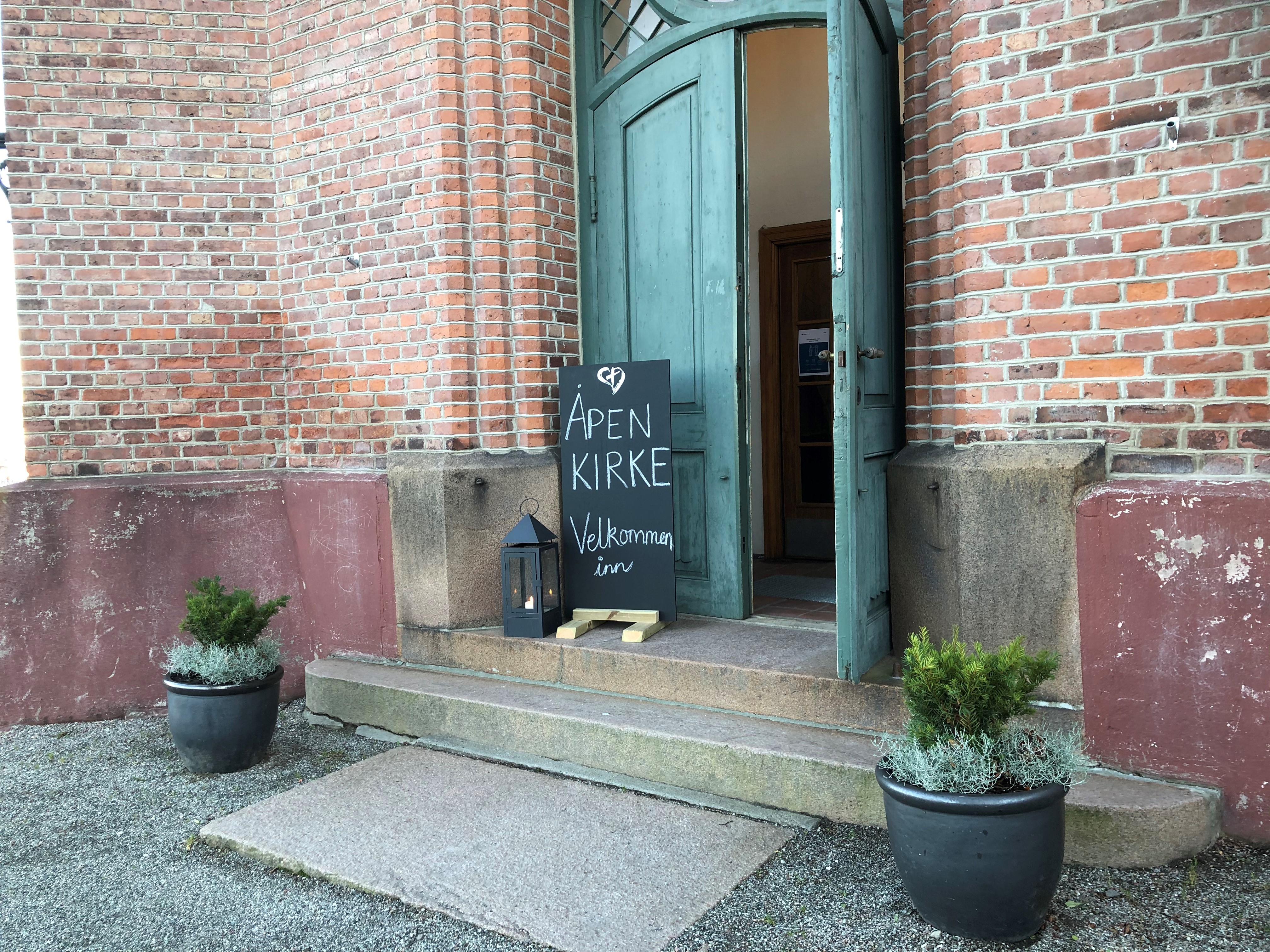 Åpen kirke!