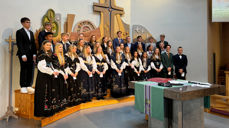 Fest for Egersund konfirmantene i Eigerøy arbeidskirke. Bildet er redigert. Foto: Leif Wikøren Nilsen