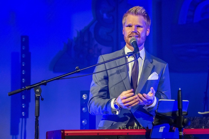 På Rake under konsert i Eigerøy arbeidskirke. Foto: Erling Svendsen