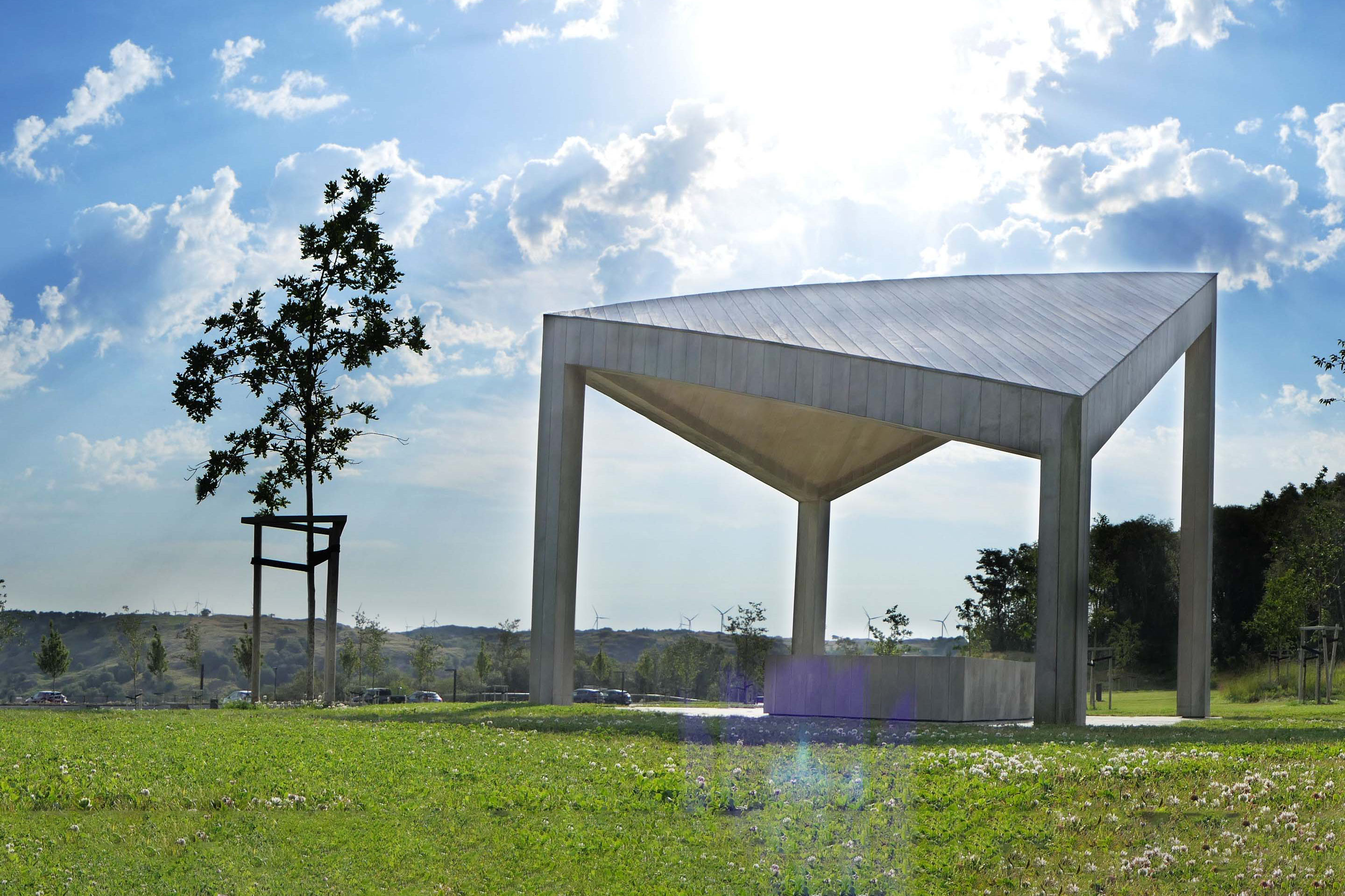 Hestnes gravlund ble offisielt åpnet den 23 mai. Den 15 juni ble deler av den nye gravlunden vigslet. Foto: Ivar Barane