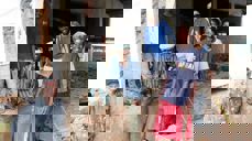 Bygging av melkestall i 2014. Foto: Jordbruksskolens venner/Rolf Moi