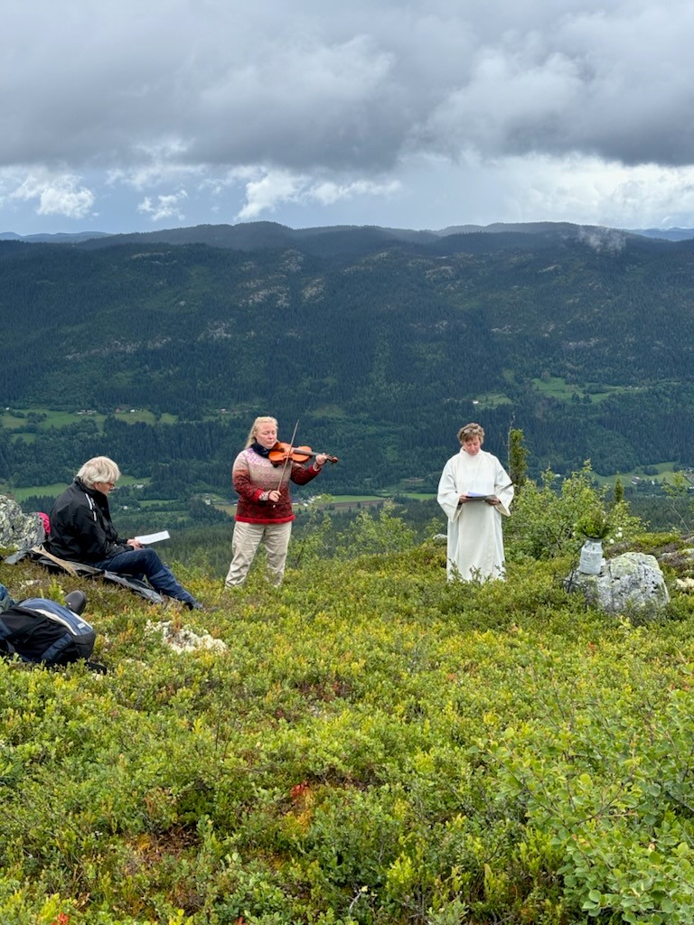 Gudsteneste på Espelifjellet