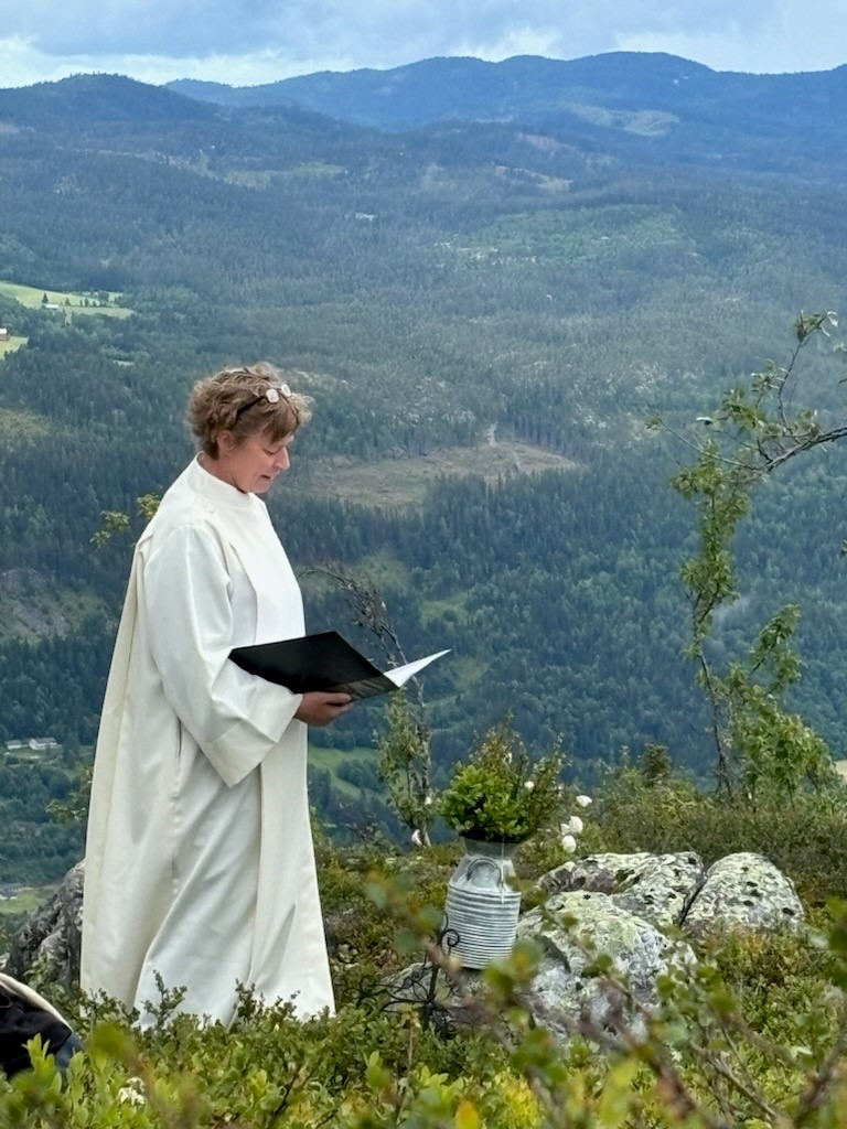 Gudsteneste på Espelifjellet