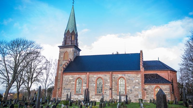 Se så fint det har blitt inni Tjøme kirke