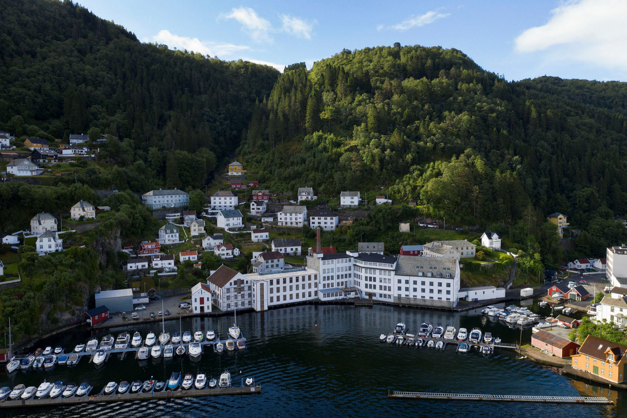 Bilde av Salhus Tricotagefabrik (Foto: Trond A. Isaksen, Riksantikvaren)