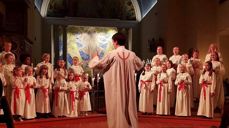 For de mindre morgenfriske: Lucia-konserten i Glemmen kirke kl. 18.00 har blitt en uunnværlig tradisjon for mange. Foto: Elisabeth Grønli