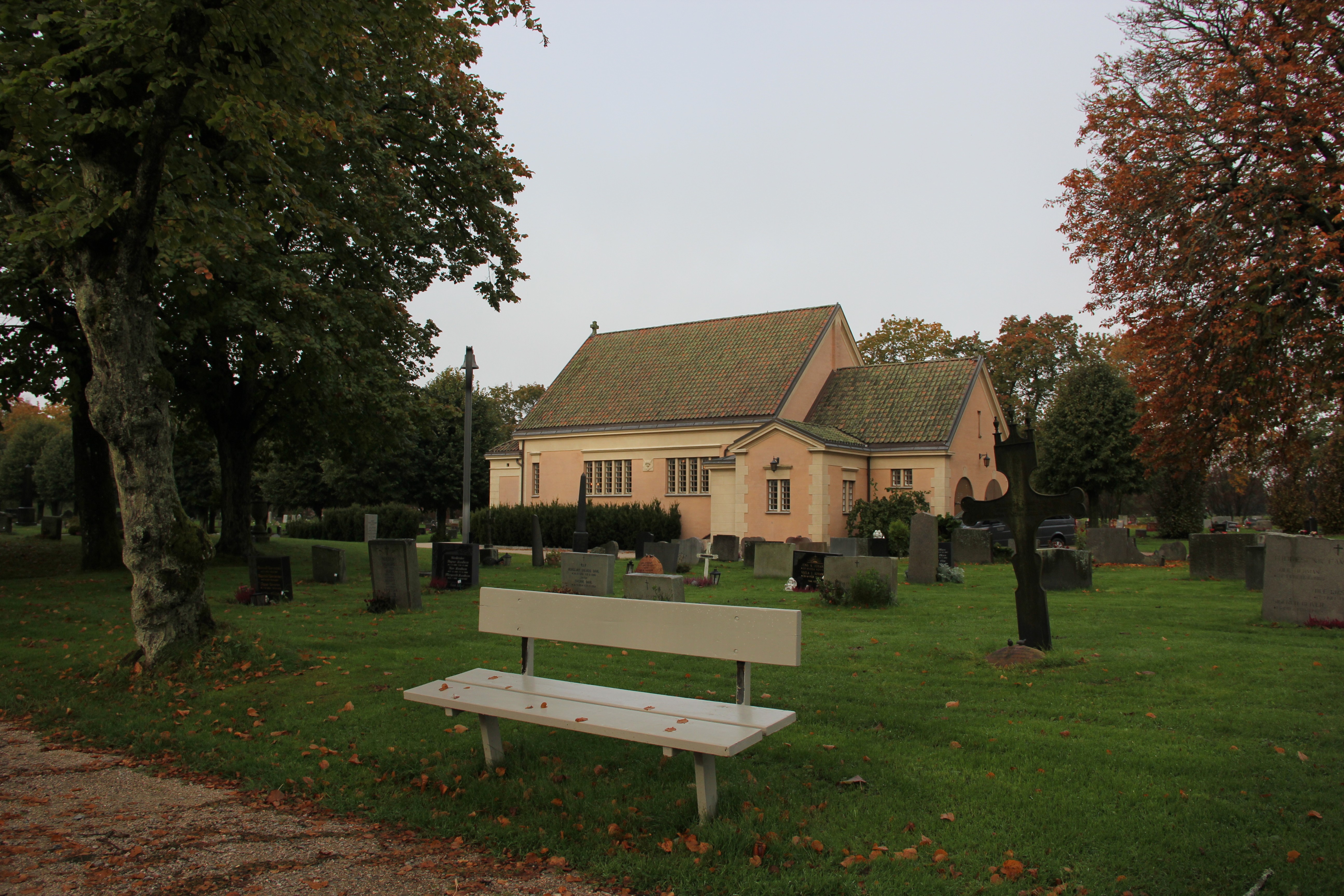 Østre Fredrikstad kapell og deler av gravlunden. Foto: Den norske kirke i Fredrikstad