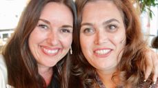 - Velkommen til Fredrikstad, sa ordfører Siri Martinsen (til venstre) da hun var på scenen sammen med fribyforfatter Leila Ghahremani på Litterturfestivalen tidligere i høst. Foto: Erling Omvik