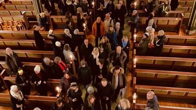 Hele 10.625 mennesker feiret gudstjeneste i domkirken i 2025. Det er en økning på 38% fra 2024. Vi må mange år tilbake for å finne et like høyt tall.