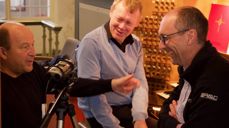 Domorganistene avslører Domkirkens best bevarte hemmelighet sammen med Jan Henrik Ihlebæk. Foto: Erling Omvik