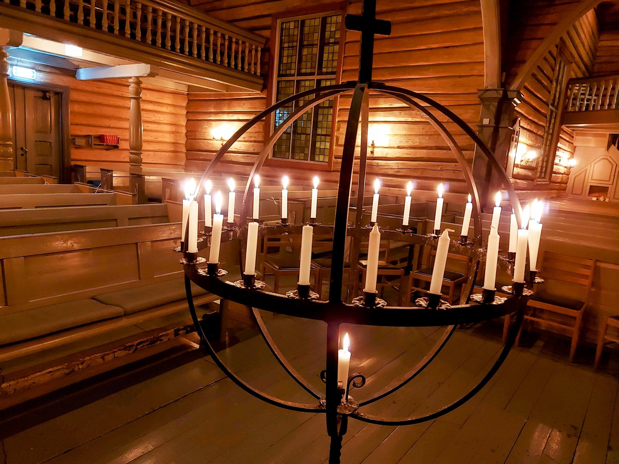 Biri kirke åpner kl 16.30 og holder åpent utover kvelden❤️