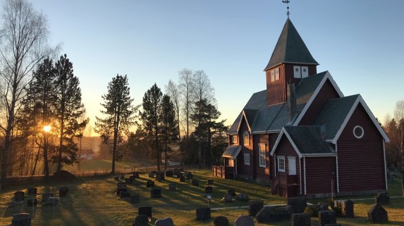Moen kirke (foto Margrethe Nilsen).