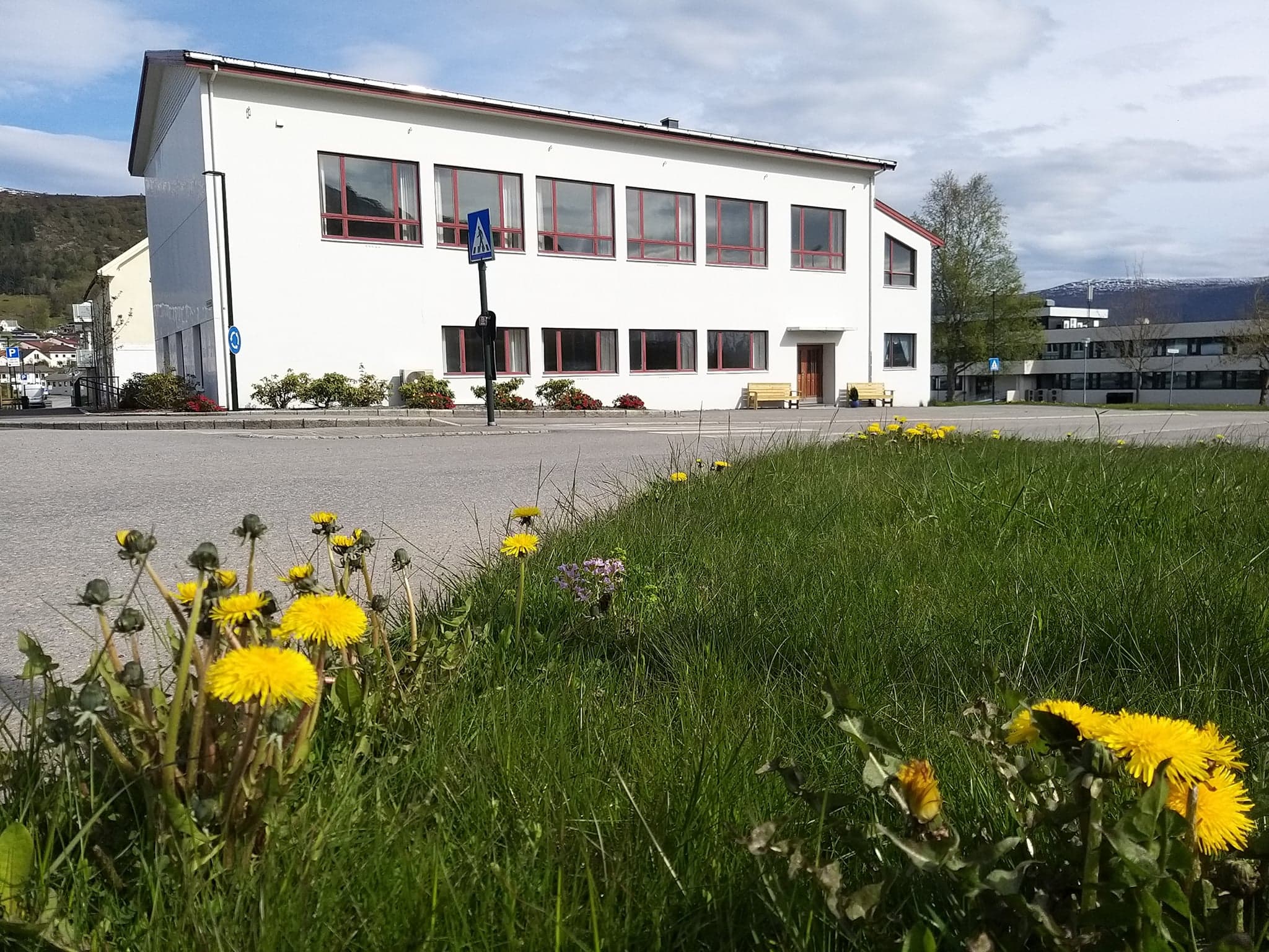 Vi ser fram til å kunne bruke Kyrkjelydshuset normalt igjen. Håper vi kan gjere det til årsmøtet 13. mars. 