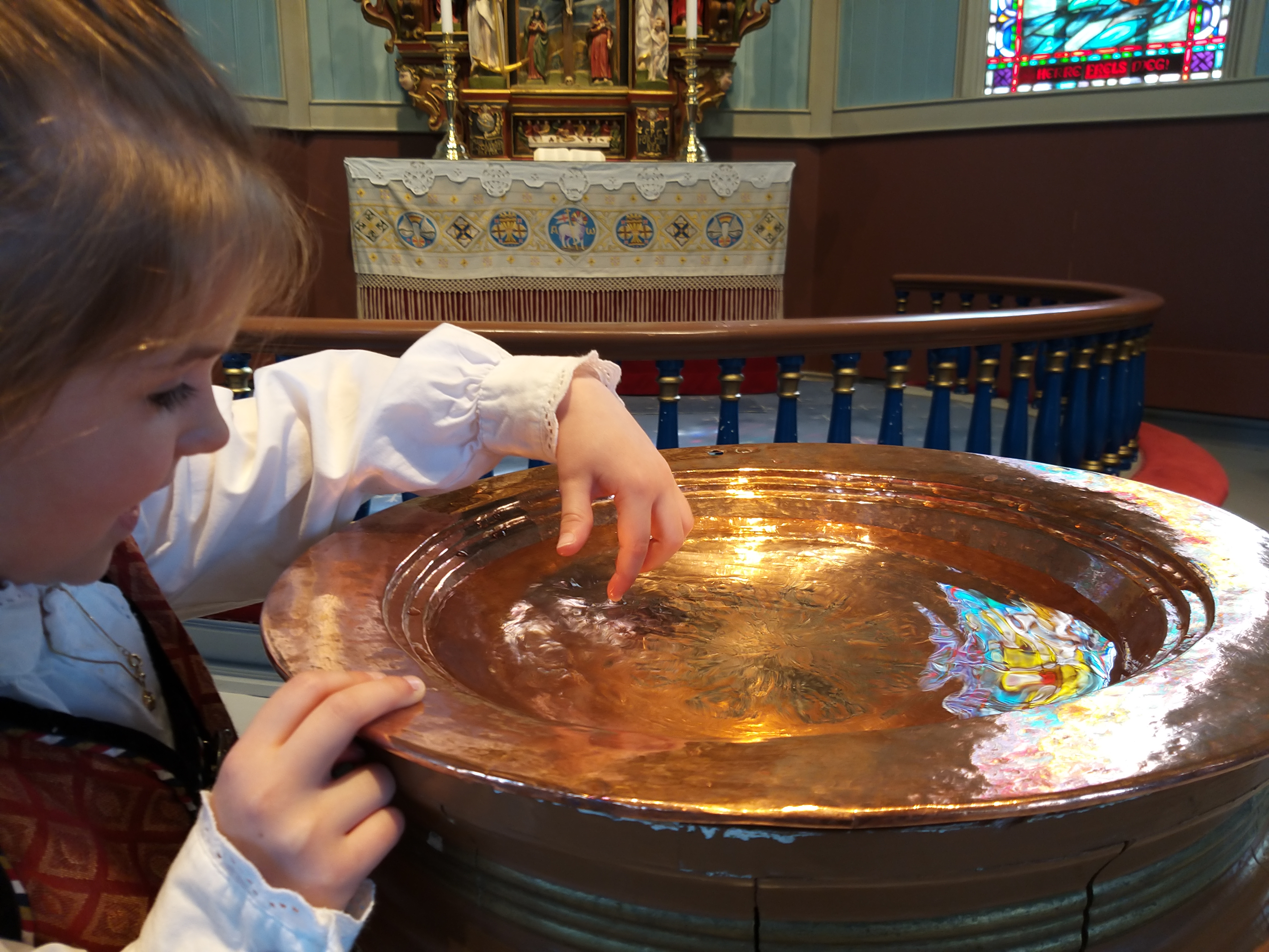 Gudstenester, dåp, konfirmasjon, vigsel og gravferd i Hareid kyrkje