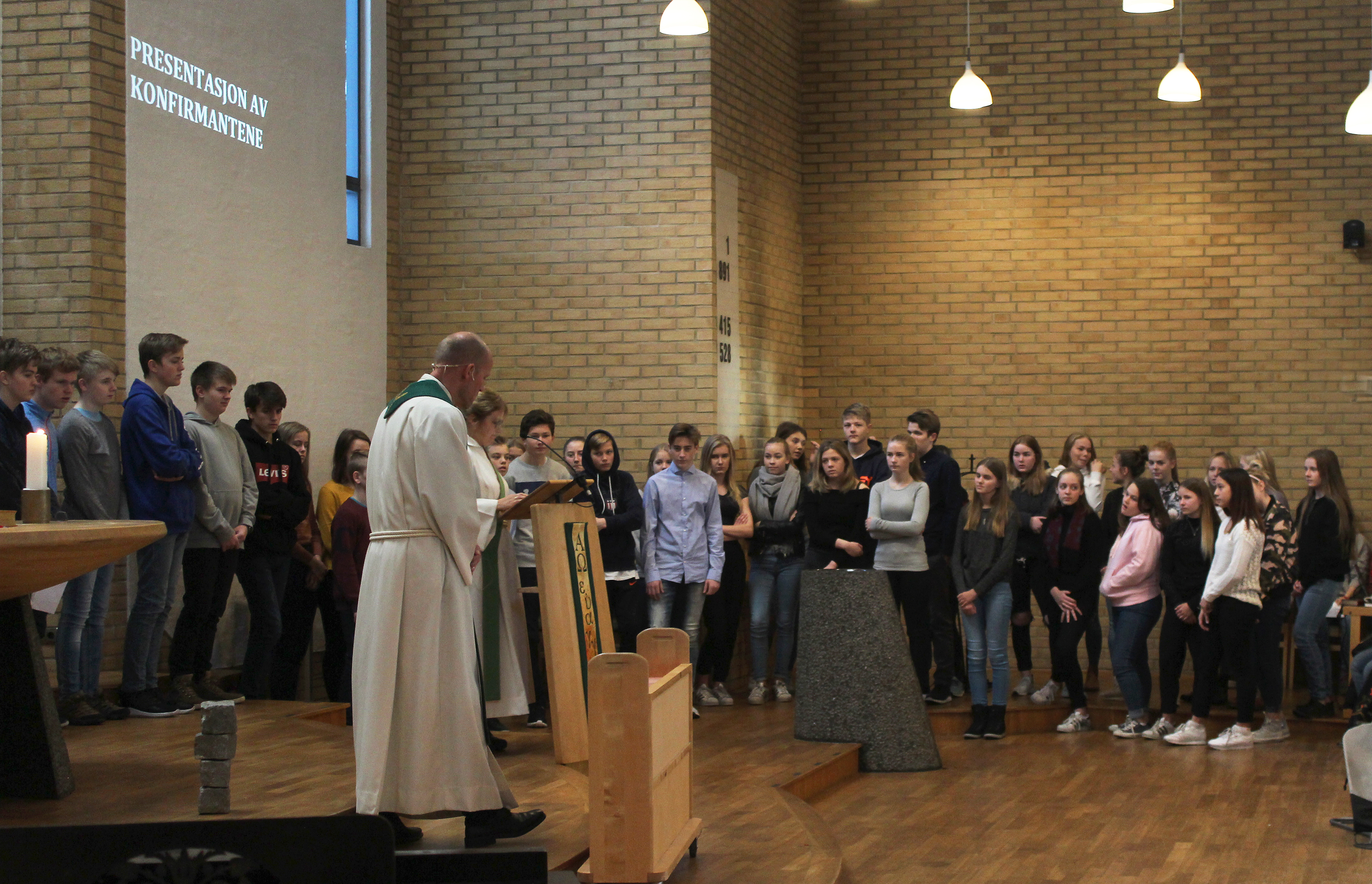Konfirmantpresentasjon i Udland kirke