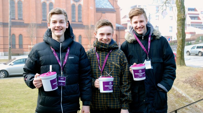 Andreas Nilsen Runde, Andreas Skeie Aksdal og Jacob Andreas Hausken før de dykket ut i tåkehavet i Haugesund sentrum.