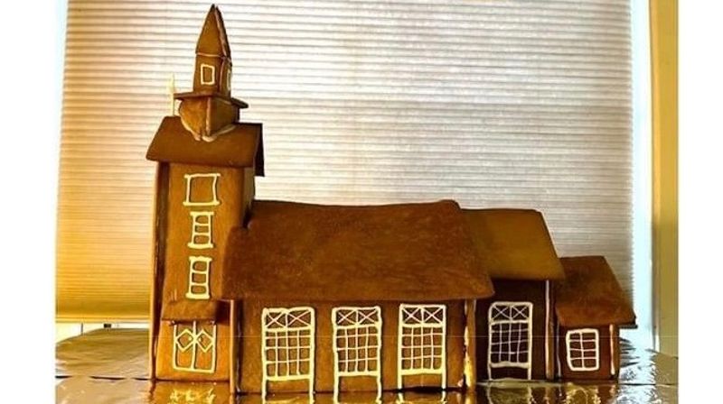 Pepperkakekirke i Valsøyfjord