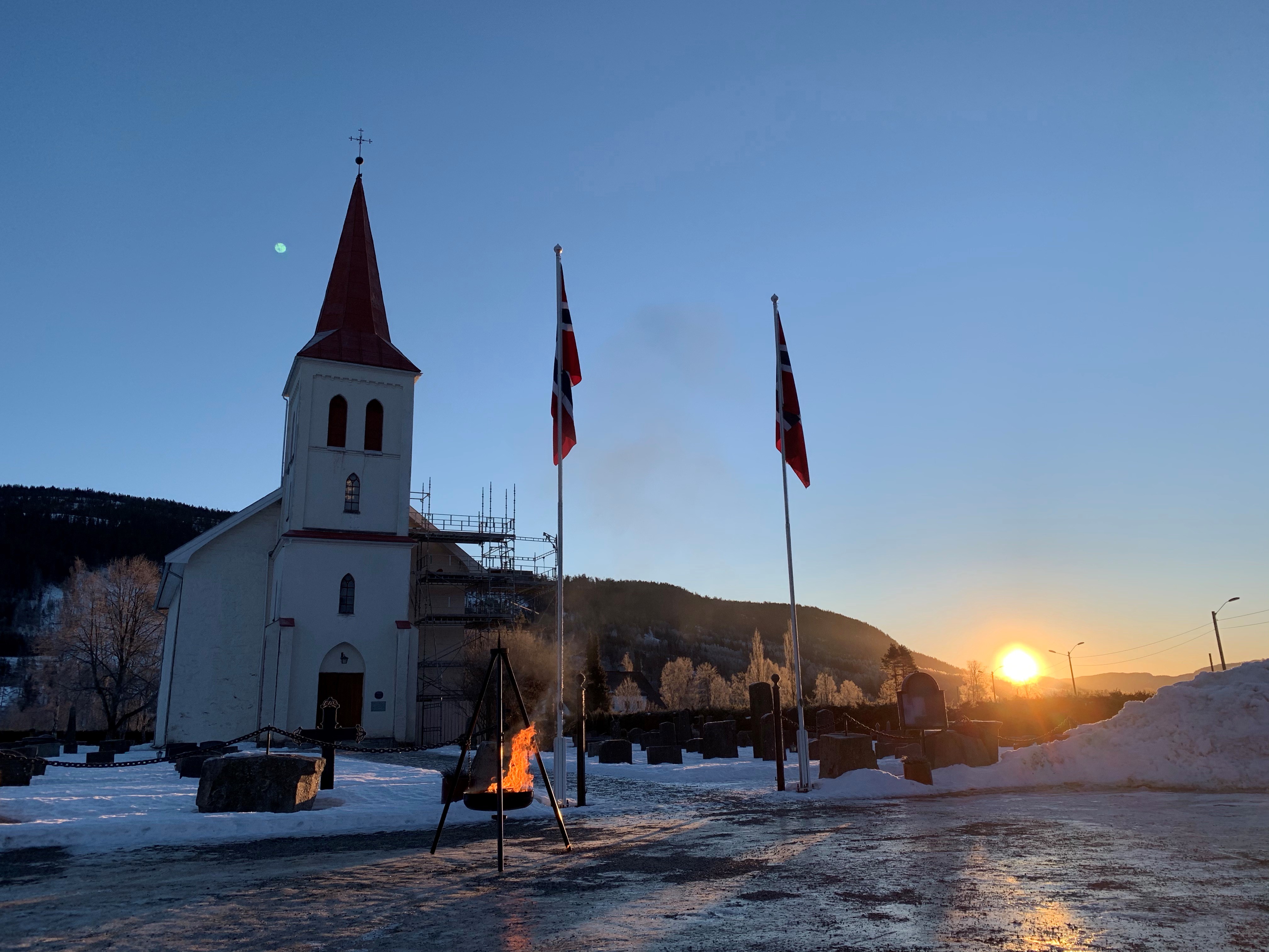 Bålpanne på kirkebakken i Efteløt