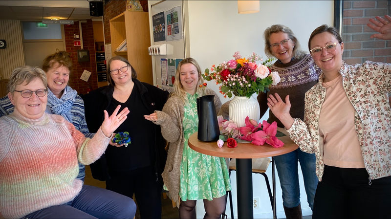 I komiteen sitter representanter fra ulike kirkesamfunn. Vigdis Borgen (Metodistkirken), Mariann Eskedal (Den norske kirke), Hilde Nylund (Frelsesarmeen), Silje Marie Halvorsen (Metodistkirken), Sølvi Lewin (Den norske kirke) og Lina T. Blikstad (Metodistkirken). Foto: Kristina Hvarnes Andersen