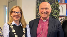 Ordfører i Larvik, Birgitta Gulla Løken, og biskop i Tunsberg, Jan Otto Myrseth.