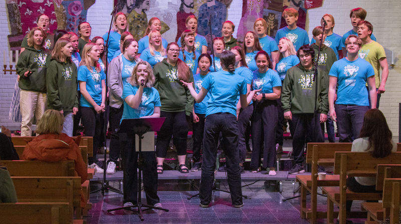 Nanset Ten Sing og Take Off Ten Sing på Gospelnight våren 2022. (Foto: Fred Isaksen)