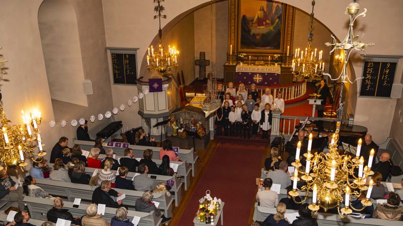 Frogner kirke hadde veldig godt besøk til årets adventskonsert.