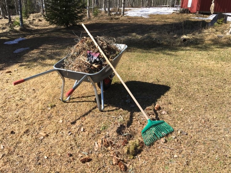 Dugnad på kirkegårdene