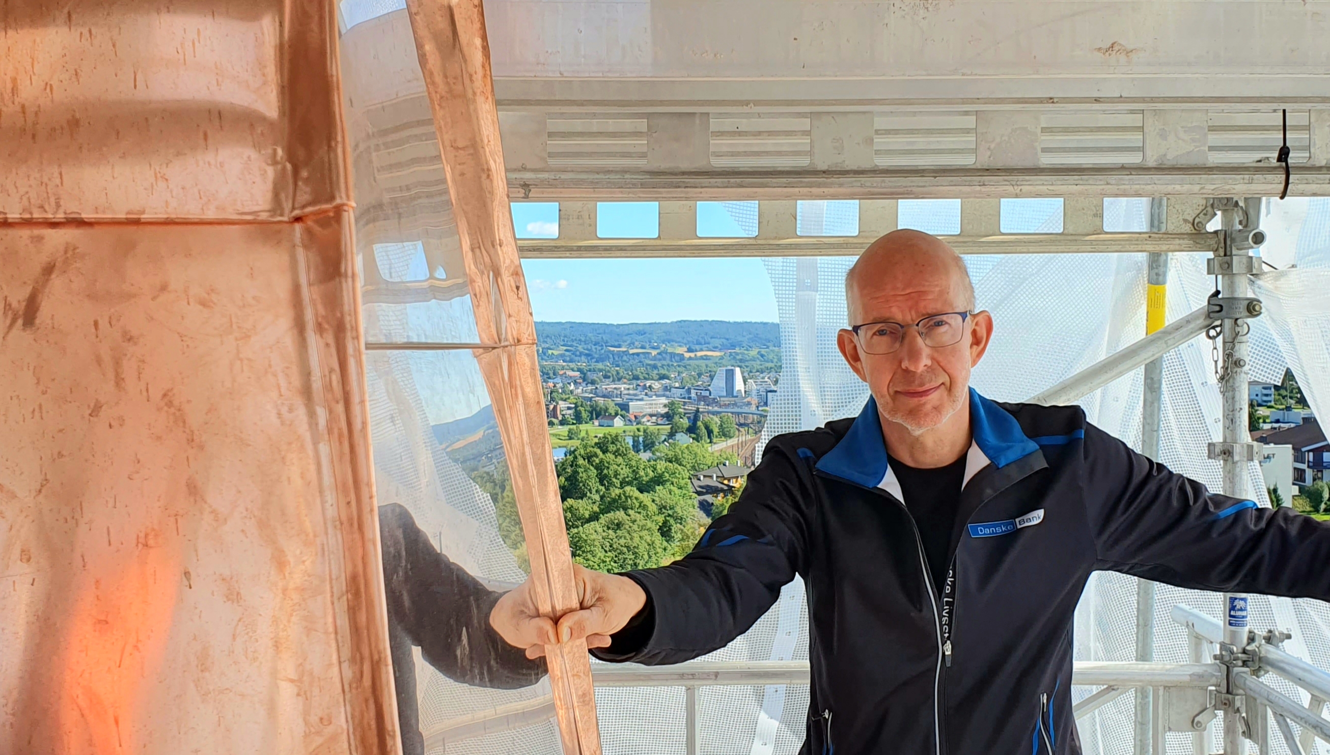 Avdelingsleder Harald Ringstad er fornøyd med arbeidet og utsikten.