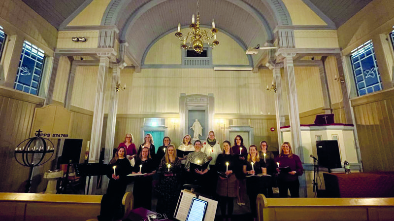 Julekos med damekoret i Dalen kirke 21/12 kl. 17.