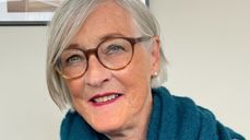 -Jeg tenker tilbake på sorggruppa som noe fint i alt det vonde, og for meg var det god hjelp til å komme videre. Selv om vi vet at prisen for stor kjærlighet er stor sorg, kan vi ikke forbli i det sorte hullet. Vi vil vi jo finne tilbake til livsgleden og troen på at livet har mye fint å by på, sier Anne U. Borgaas.