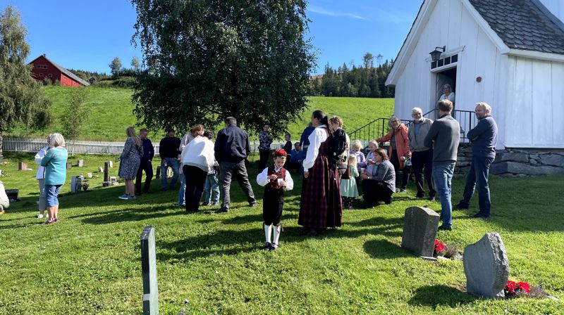 Kyrkjefrukt og -saft på kyrkjebakken