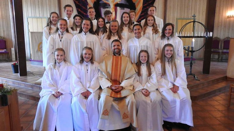 Årets konfirmanter i Tingnes kirke. Ser du noen du kjenner?