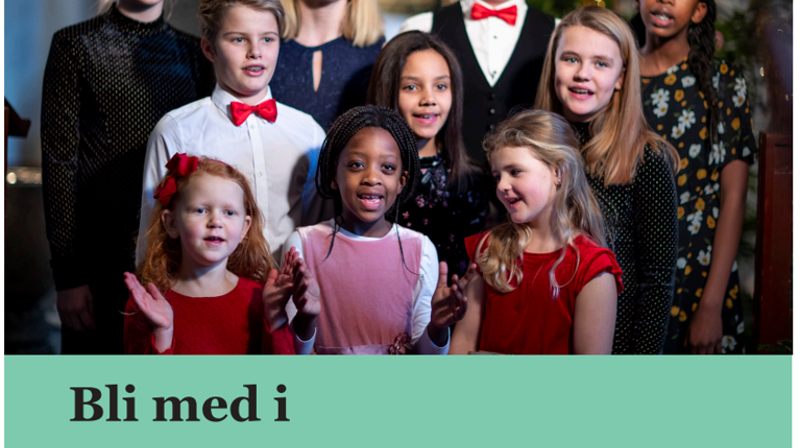 Julebarnekorene godt igang med øvingen....