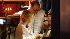 Elev Olav og orgelpedagog Bjørn Vidar fra orgelklubben Sofie. Mandag 19. mars er det konsert i Gamle Aker kirke.