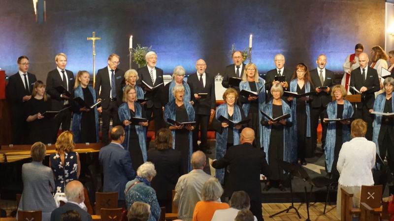 KORiOSLO var med å løfte festgudstjenesten under gjenåpningen av Torshov kirke.