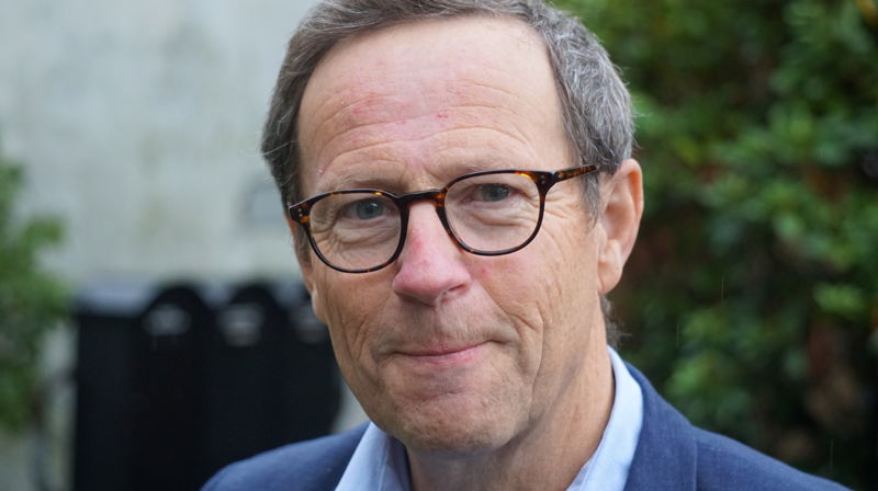 Kirkeverge Robert Wright er ikke fornøyd med byrådets budsjettforslag, men gleder seg over noen lyspunkter.