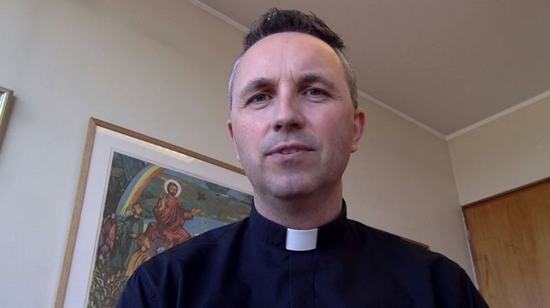 Se denne hilsenen fra soknepresten på Maria budskapsdag