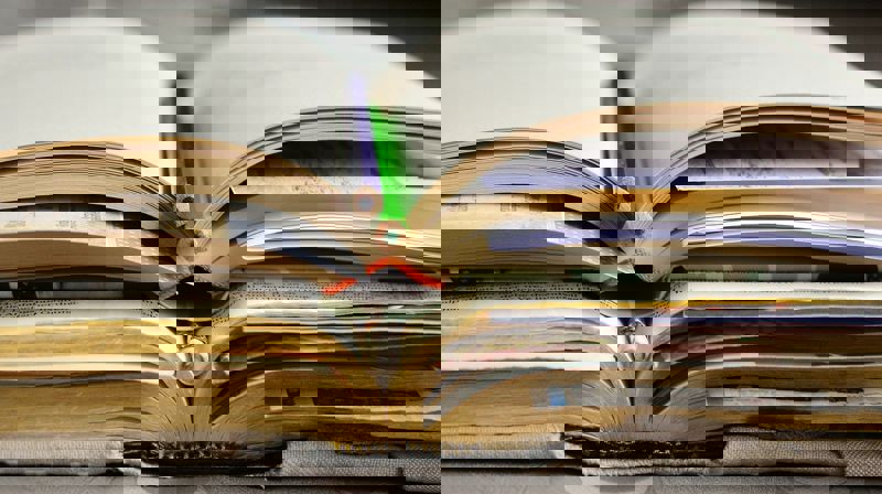 Litteraturtimen i kirkestua vinter/vår 2025