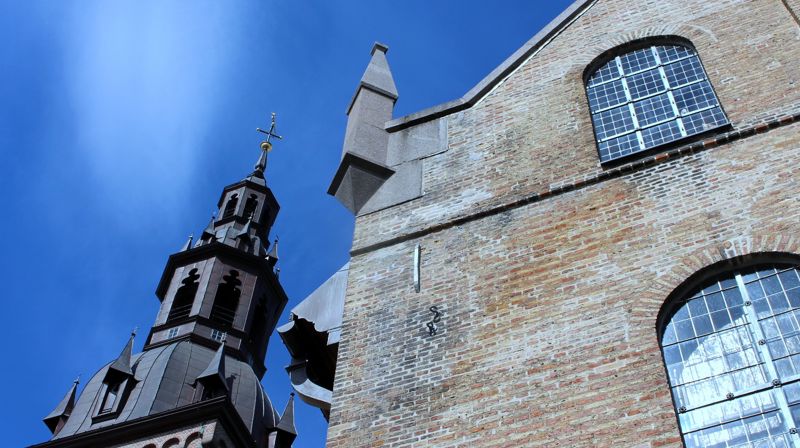 Åpen kirke hele sommeren